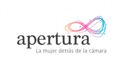 Apertura; la mujer detrás de la cámara